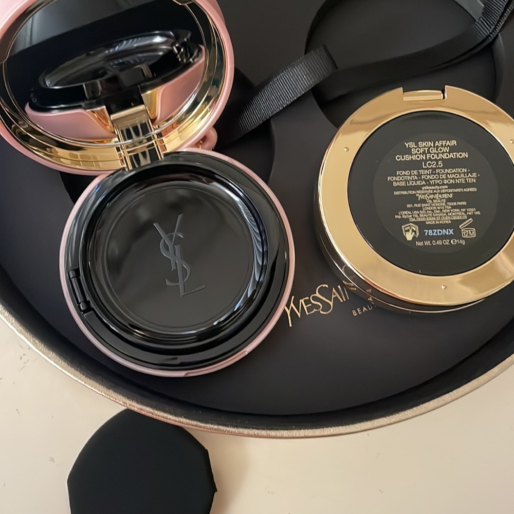 YSL Beauty Skin Affair Soft Glow Cushion Foundation Gift Set - Picture 9 of 12